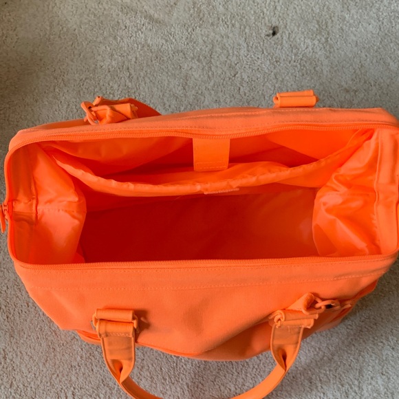 BEIS Mini Weekender Bag - Picture 5 of 8